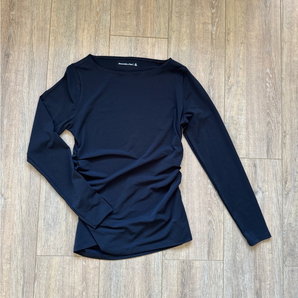 Abercrombie & Fitch Black Long-Sleeve Boatneck Top